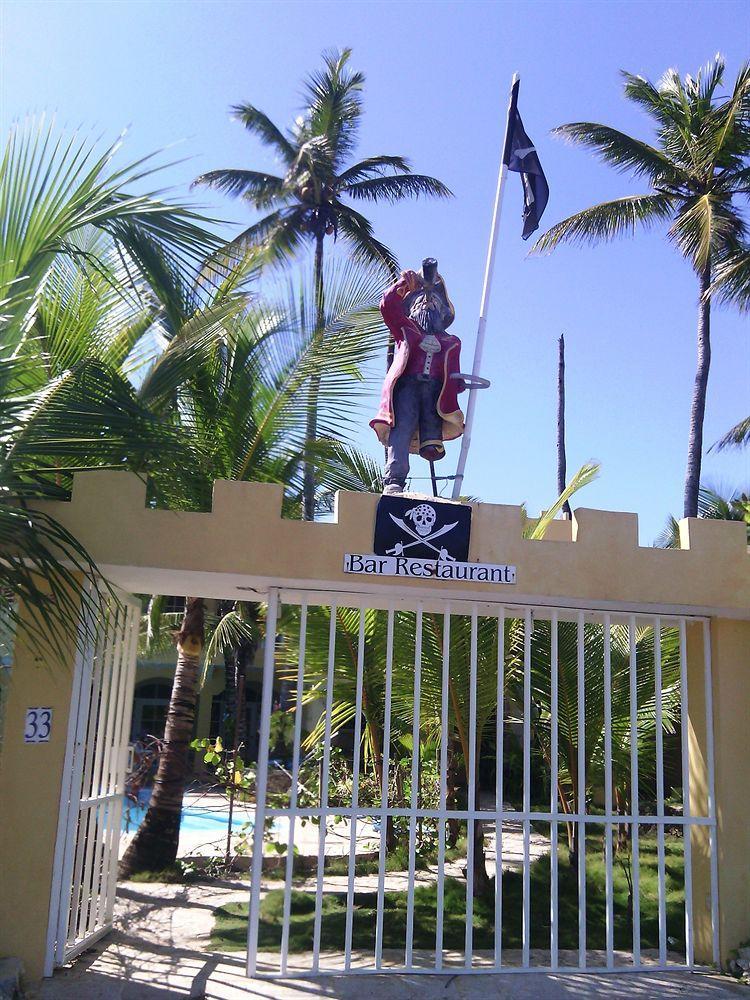 Hotel El Viejo Pirata Boca de Yuma Exterior foto