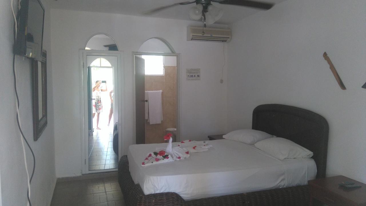 Hotel El Viejo Pirata Boca de Yuma Exterior foto